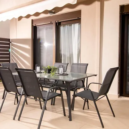 Harry Sea Side Family Apartment, Appartement