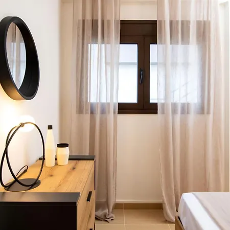 Harry Sea Side Family Apartment, Appartement Gerakini