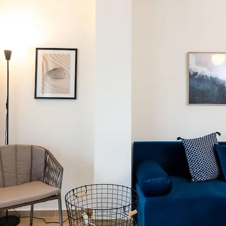 Daire Harry Sea Side Family Apartment,