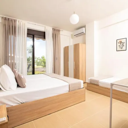 Daire Harry Sea Side Family Apartment,