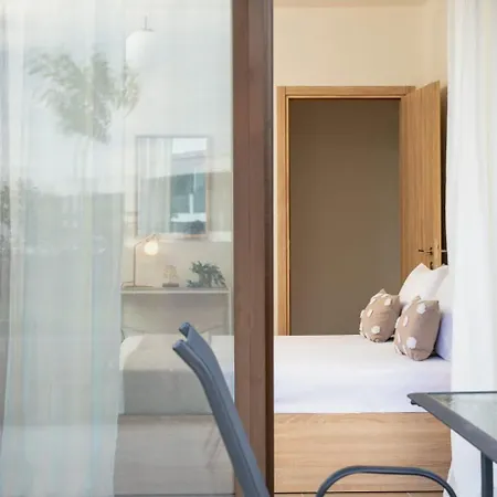 Harry Sea Side Family Apartment,